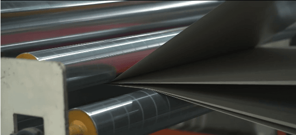 Rigid greyboard packaging box structure resisting deformation under stacking pressure during shipping