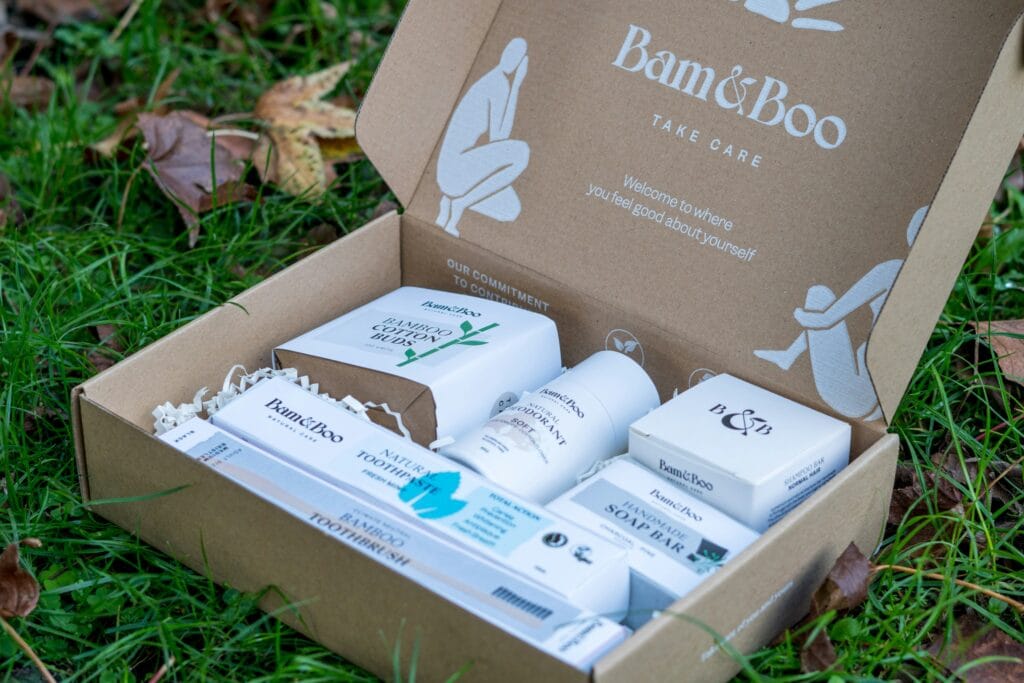 Sustainable skincare secondary packaging box using FSC-certified composite greyboard and eco-friendly ink