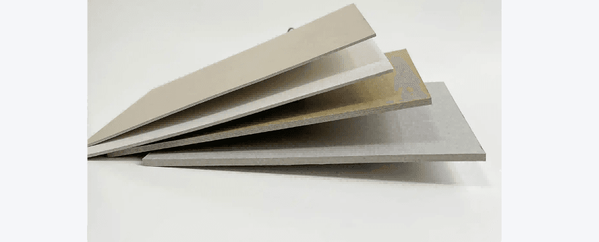 High density composite greyboard material used for rigid box packaging with strong compression resistance and smooth surface