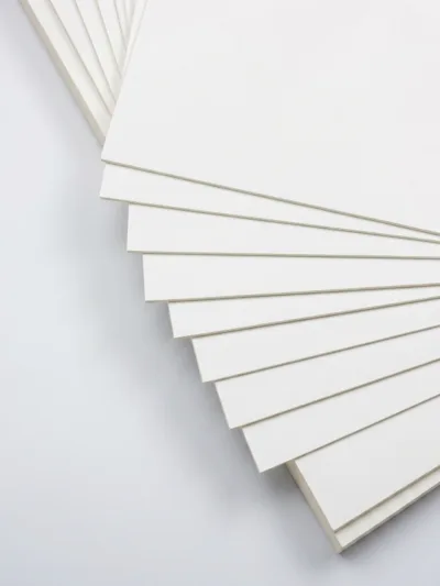 Coated SBS paperboard manufacturer supplying high stiffness white paperboard for premium packaging