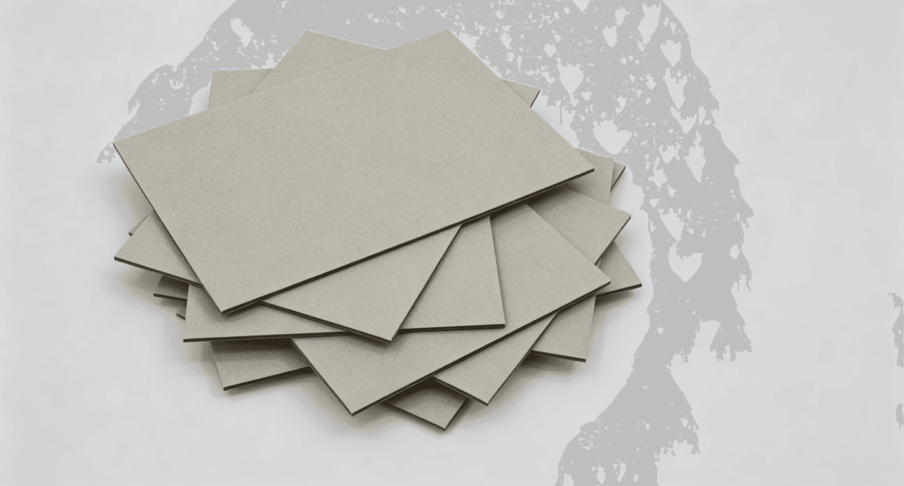 High-Gloss-Laminated-Paperboard-sheets-with-smooth-glossy-surface-for-packaging-applications-scale